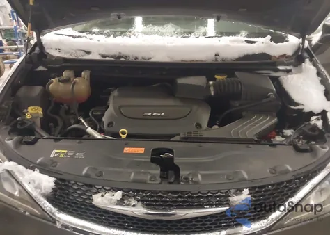 2017 Chrysler Pacifica Touring-L from USA, damaged, VIN 2C4RC1BG1HR757974